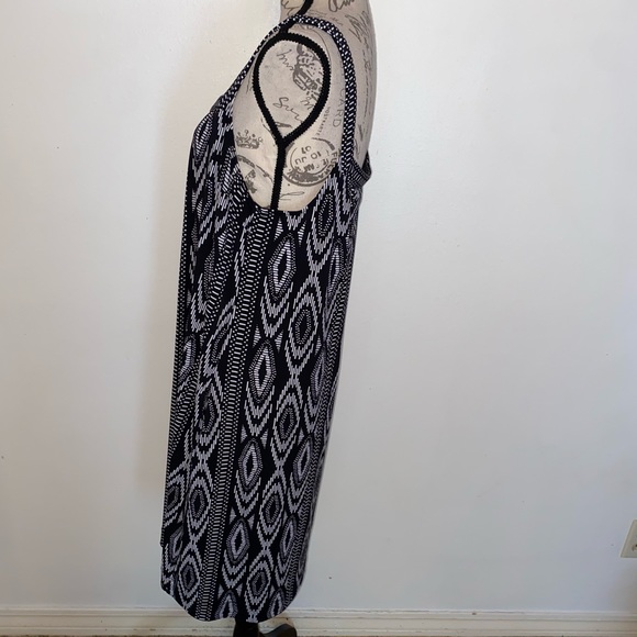 ⚪️⚫️NWOT White House Black Market Pocket Midi - Picture 7 of 12